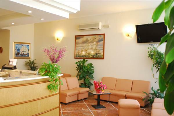 Hotel Veliero Римини Екстериор снимка