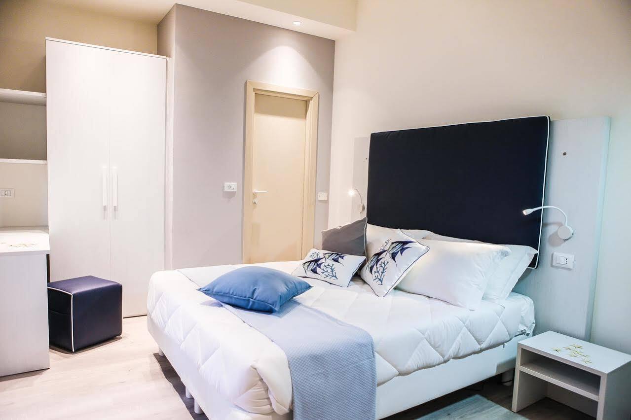 Hotel Veliero Римини Екстериор снимка
